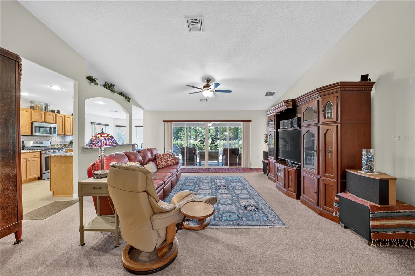 SUMMERGLEN - Residential