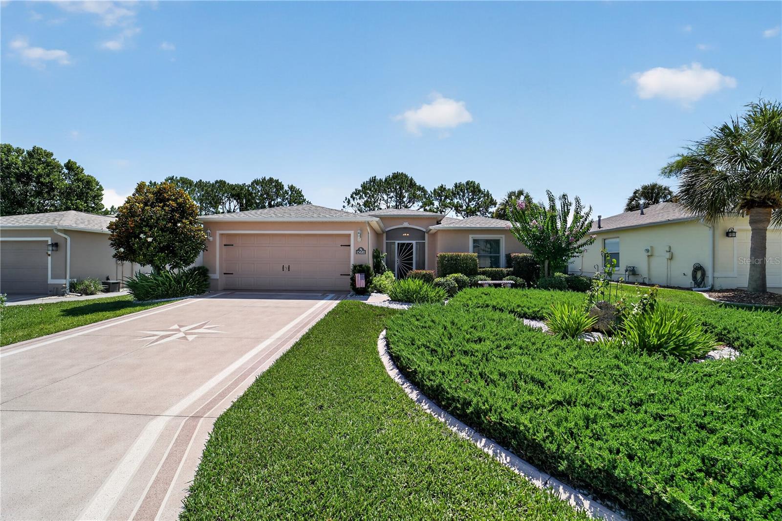 SUMMERGLEN - Residential