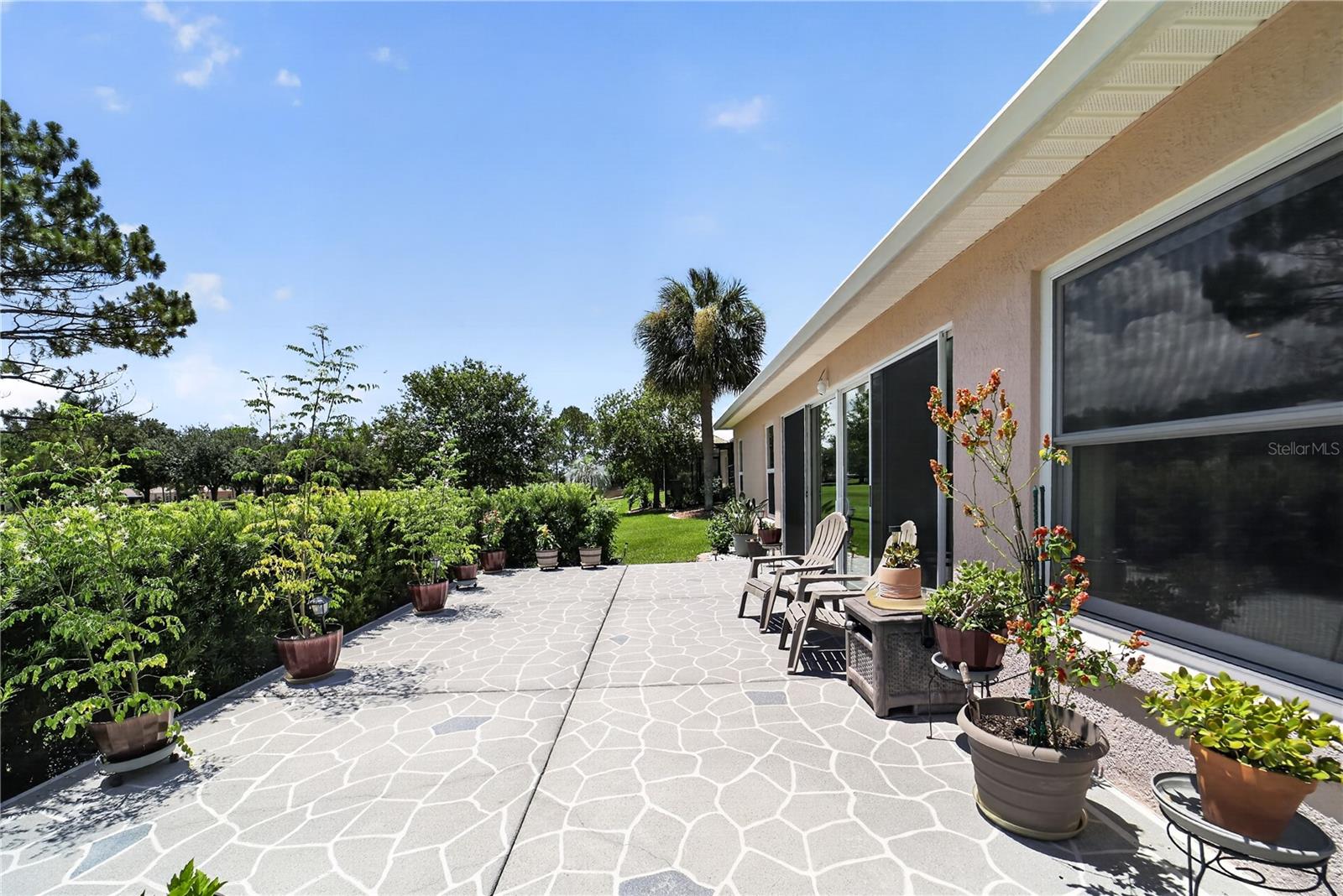 SUMMERGLEN - Residential