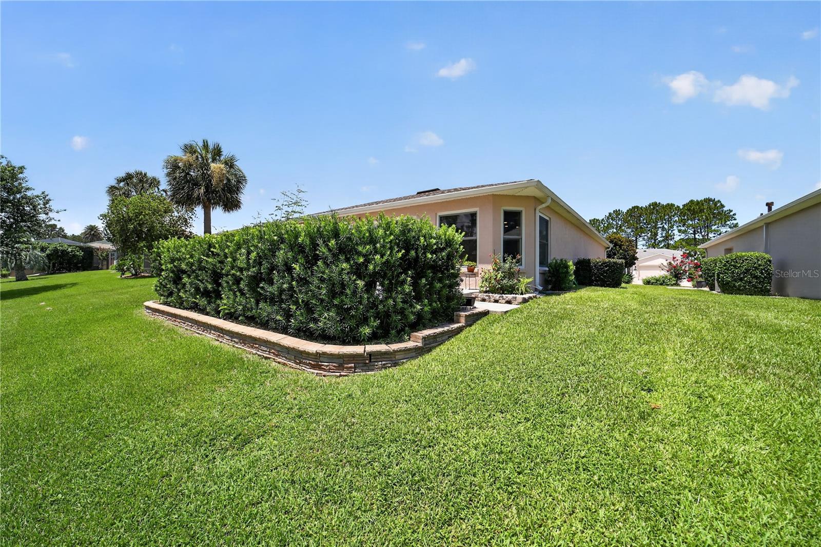 SUMMERGLEN - Residential