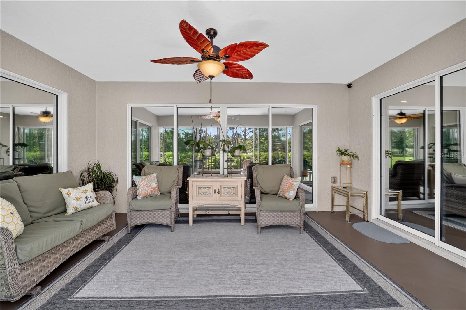 SUMMERGLEN - Residential