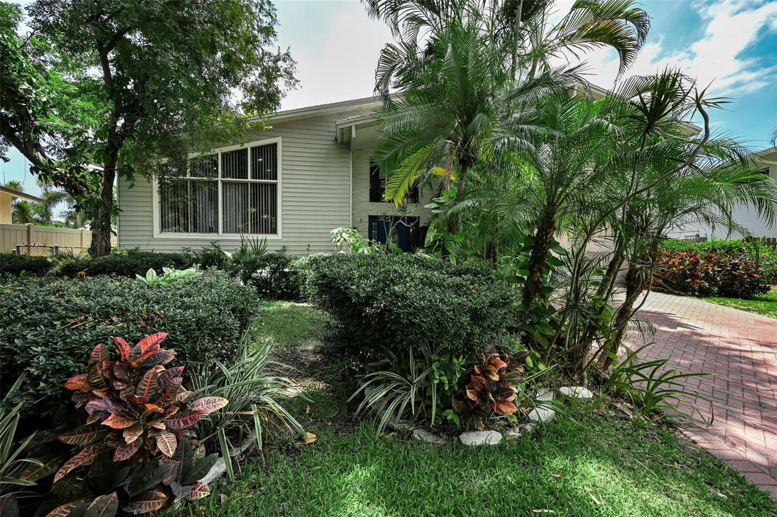 WHISPERING PINES FOREST 4TH ADD - Residential