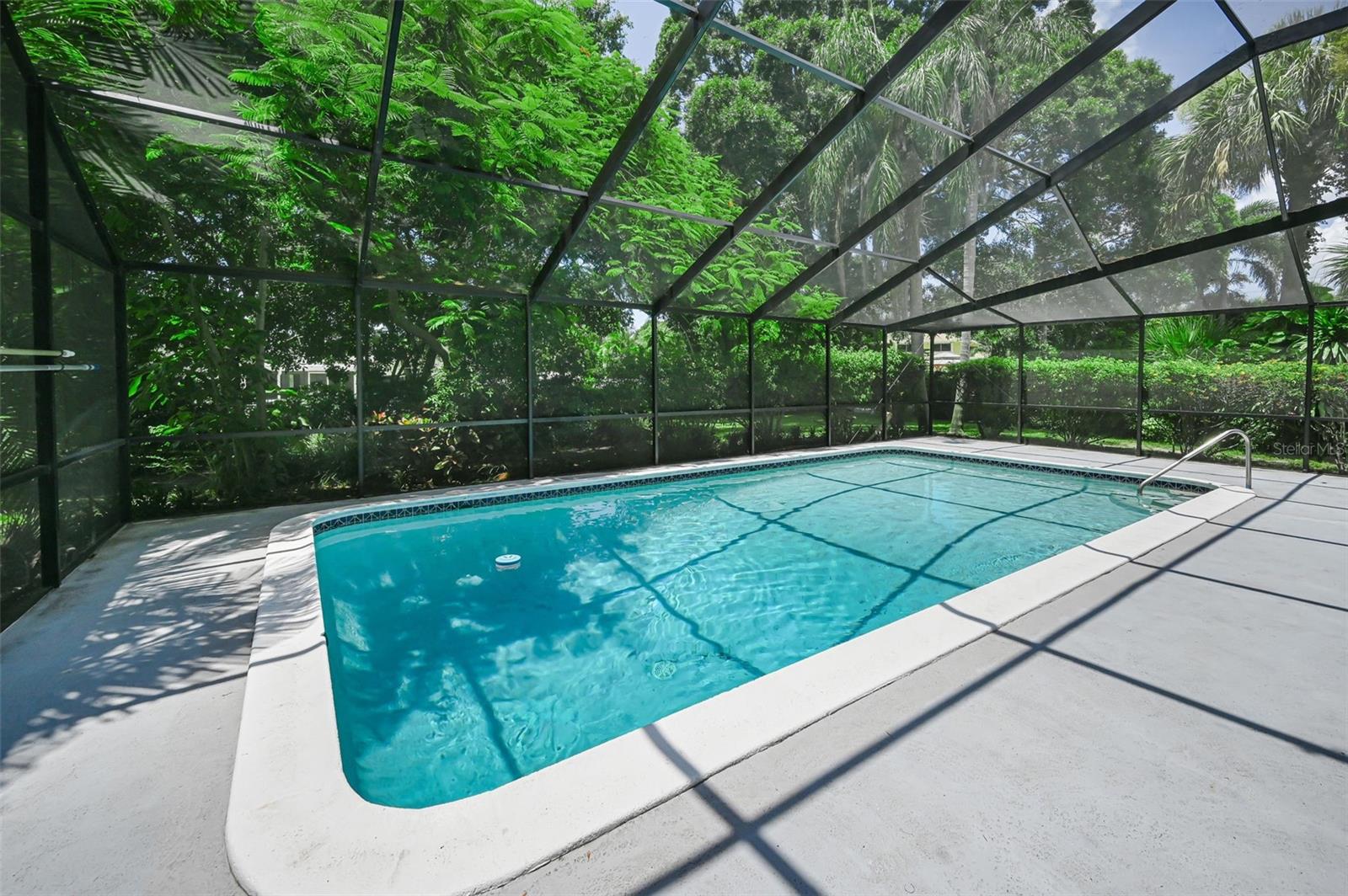 WHISPERING PINES FOREST 4TH ADD - Residential