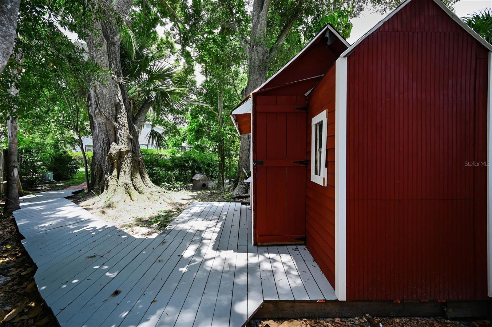 WHISPERING PINES FOREST 4TH ADD - Residential