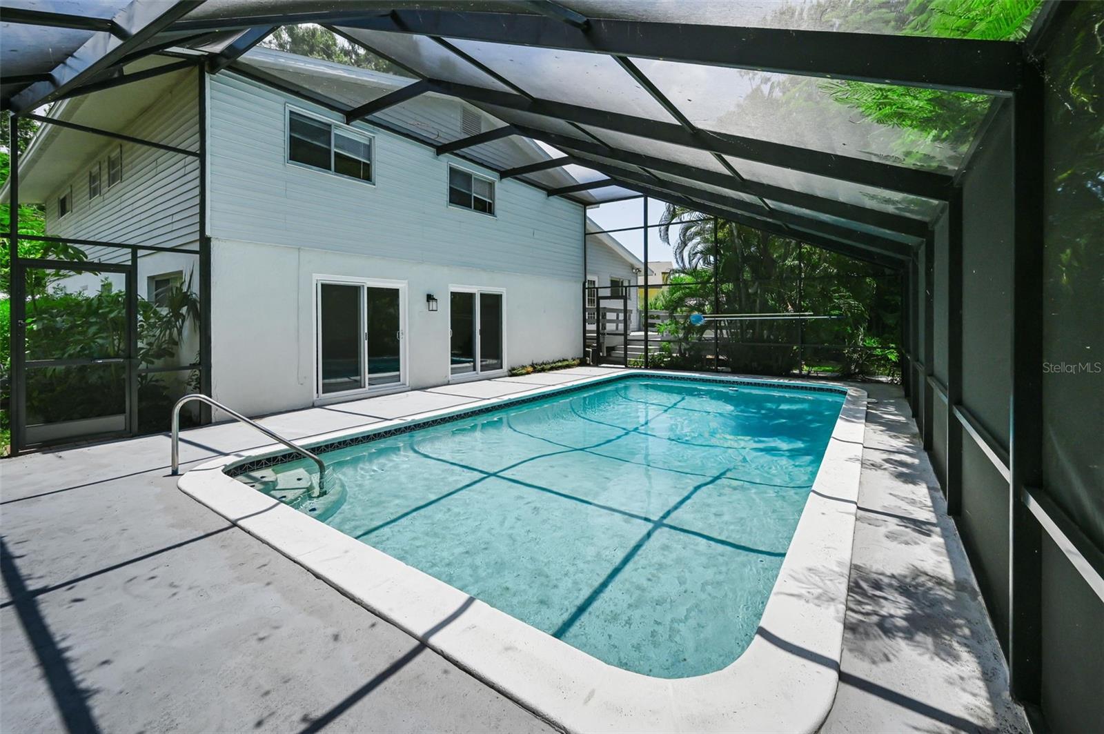 WHISPERING PINES FOREST 4TH ADD - Residential