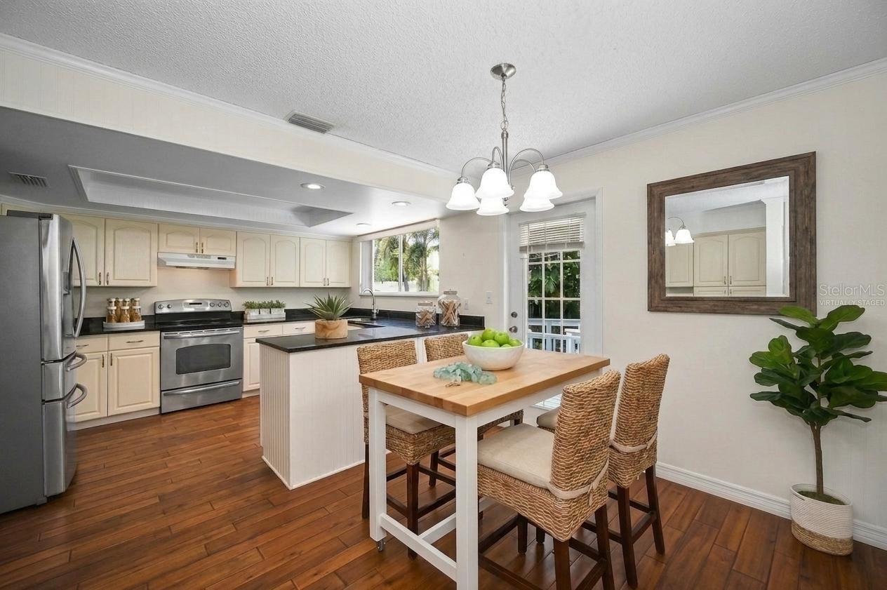 WHISPERING PINES FOREST 4TH ADD - Residential