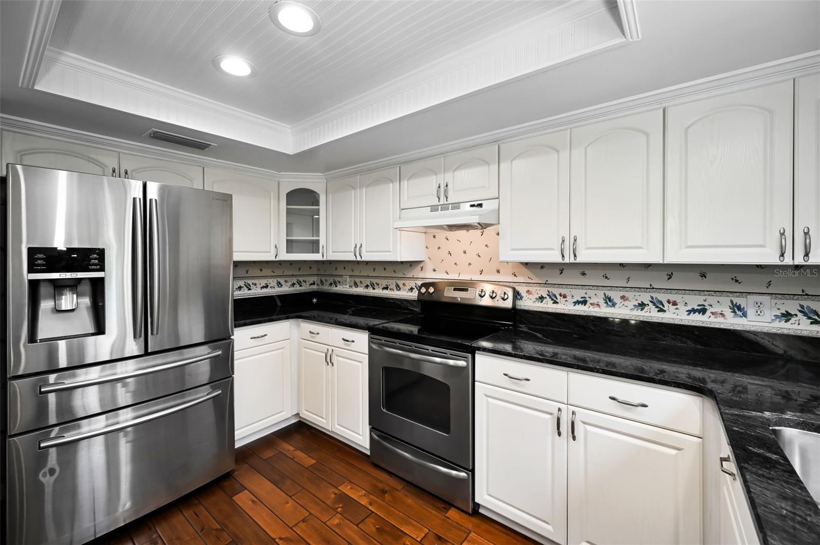 WHISPERING PINES FOREST 4TH ADD - Residential