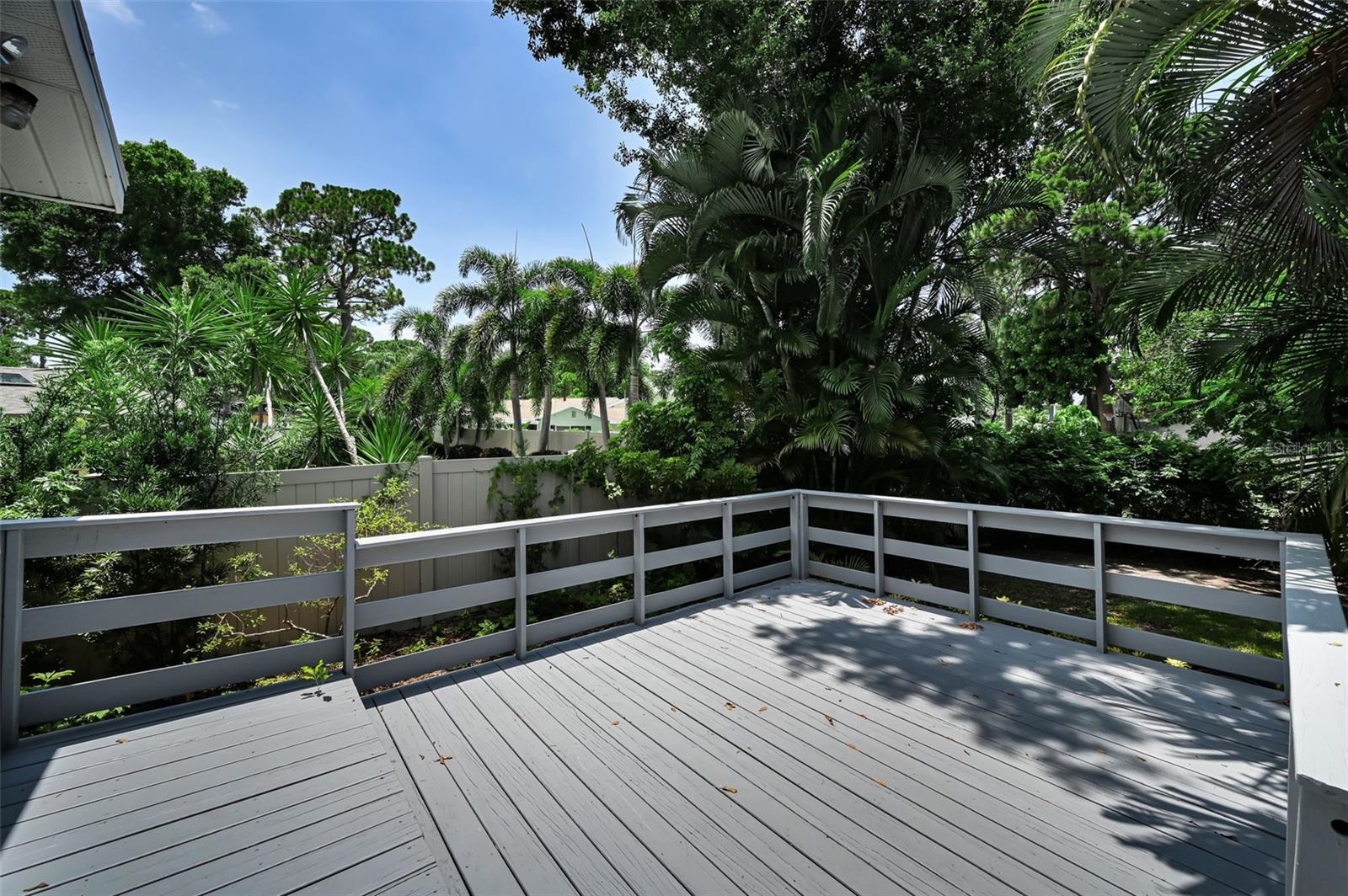WHISPERING PINES FOREST 4TH ADD - Residential
