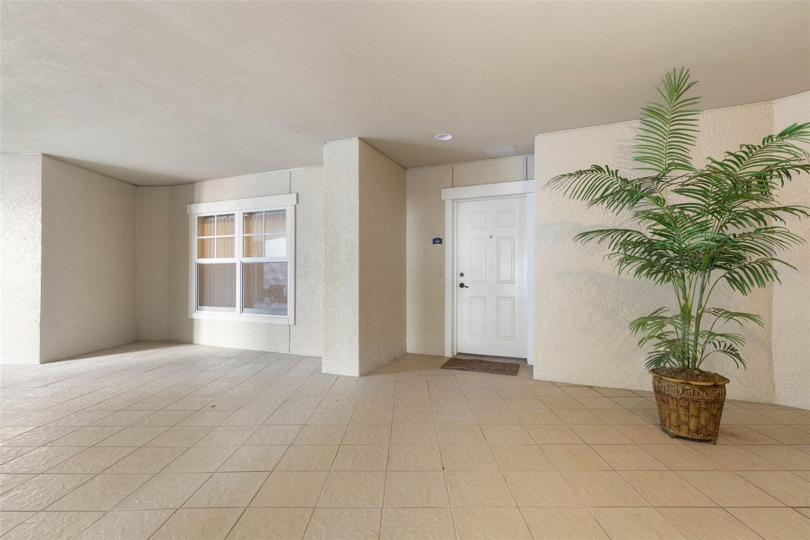 PALM COAST RESIDENCE PH 1 BLDG E - Residential