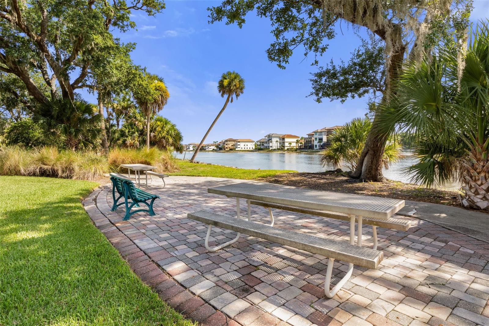 PALM COAST RESIDENCE PH 1 BLDG E - Residential