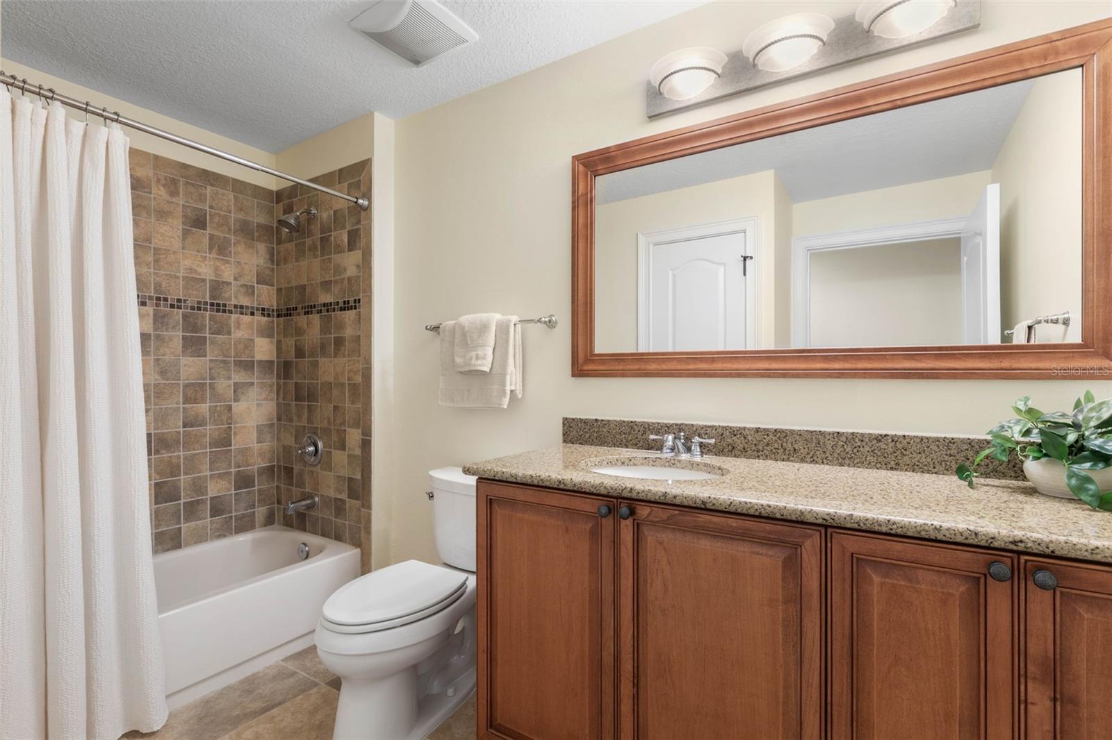 PALM COAST RESIDENCE PH 1 BLDG E - Residential