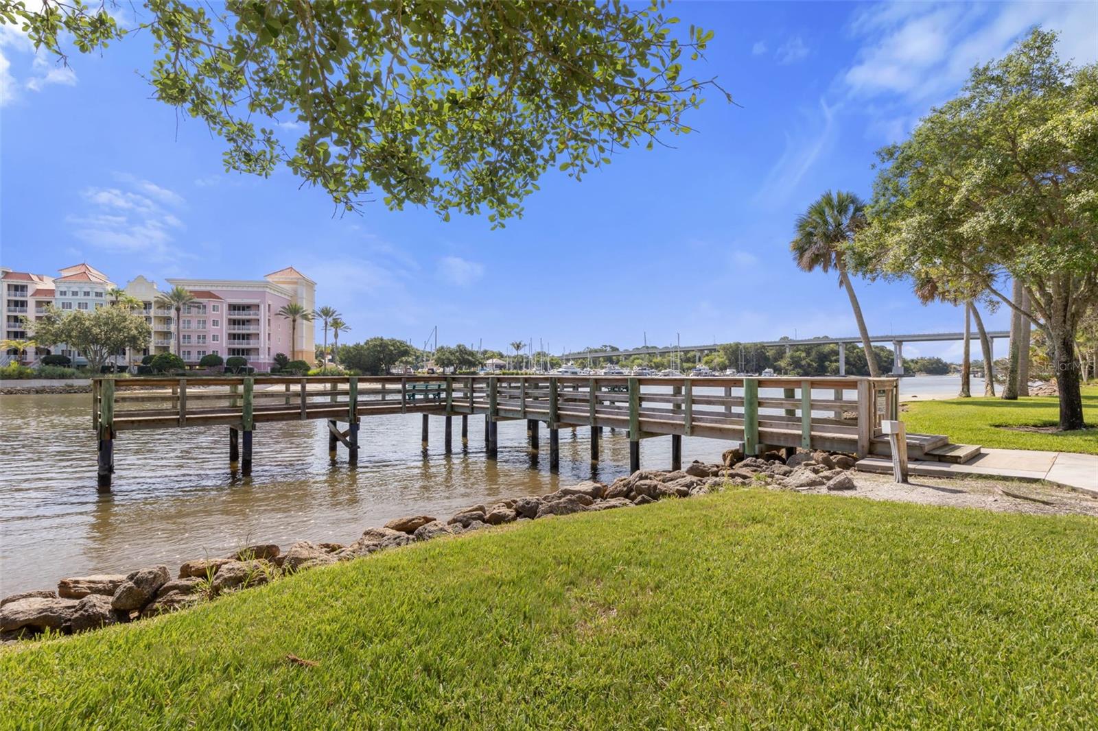 PALM COAST RESIDENCE PH 1 BLDG E - Residential