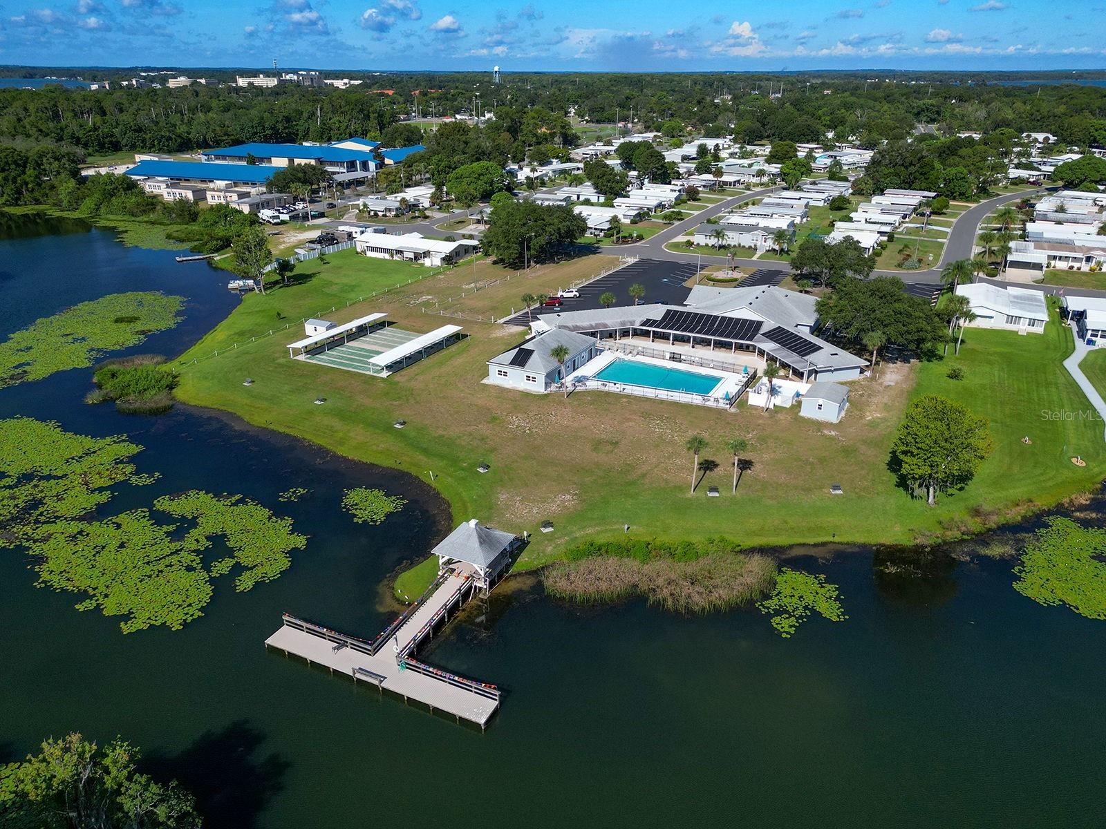 TAVARES LAKE FRANCES ESTATES - Residential