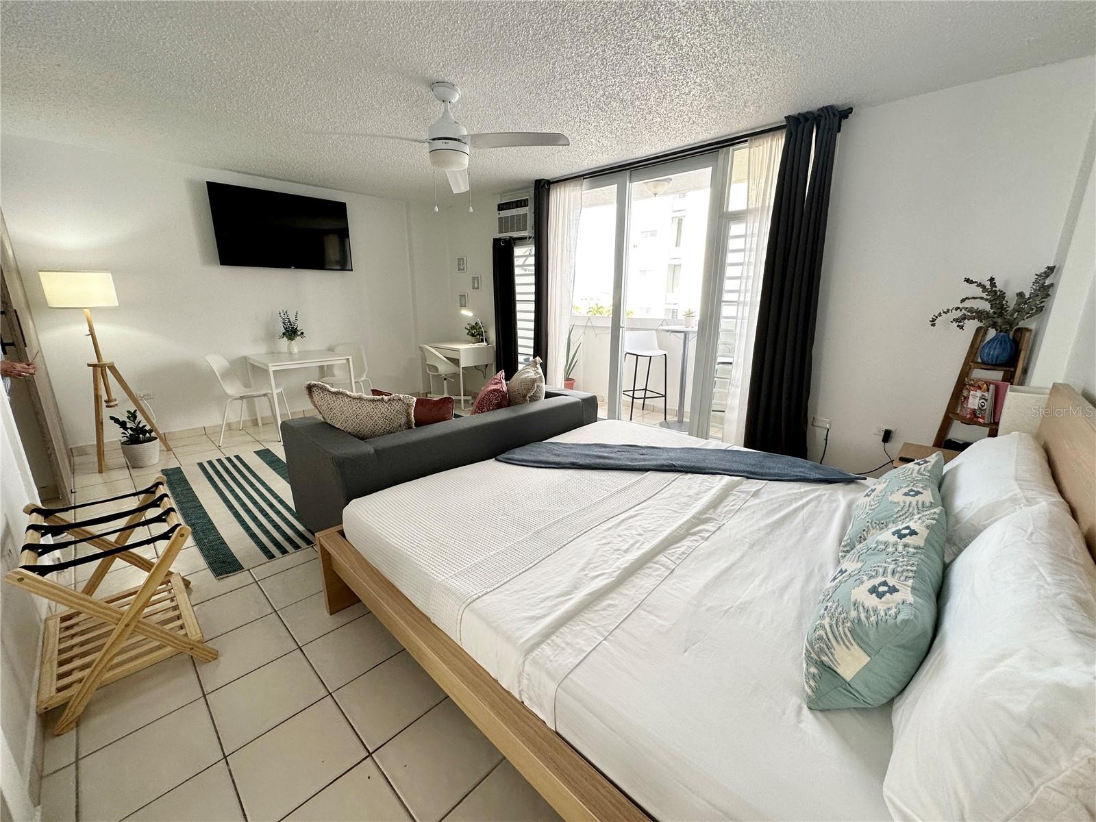 COND. SAINT TROPEZ - Residential