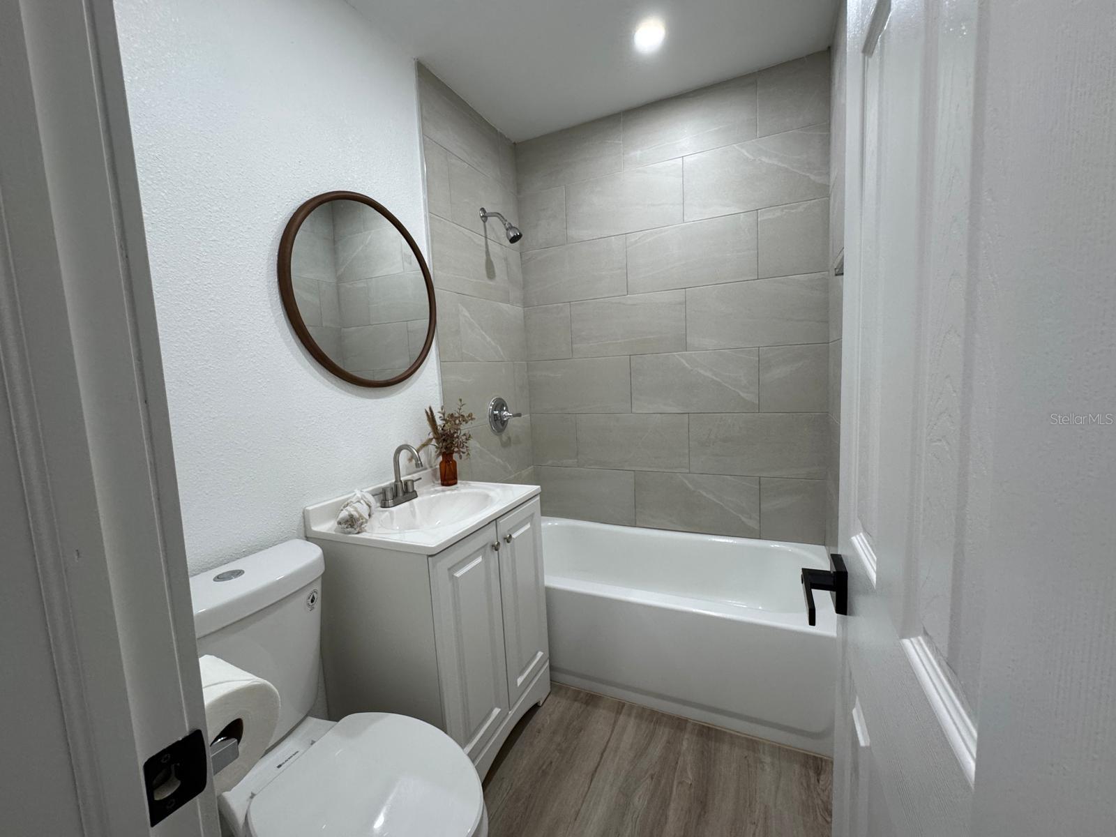 PORT CHARLOTTE SEC 033 - Residential Lease