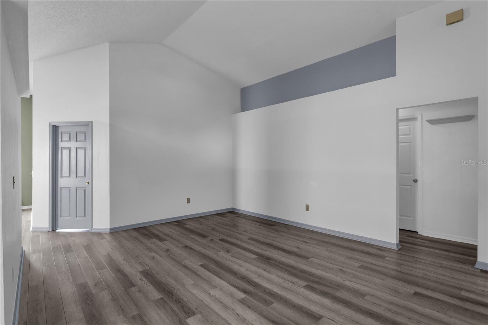 FLORIDA PINES - Residential
