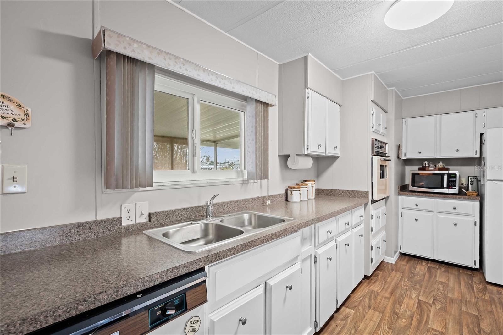 LAKE BETMAR ESTATES - Residential