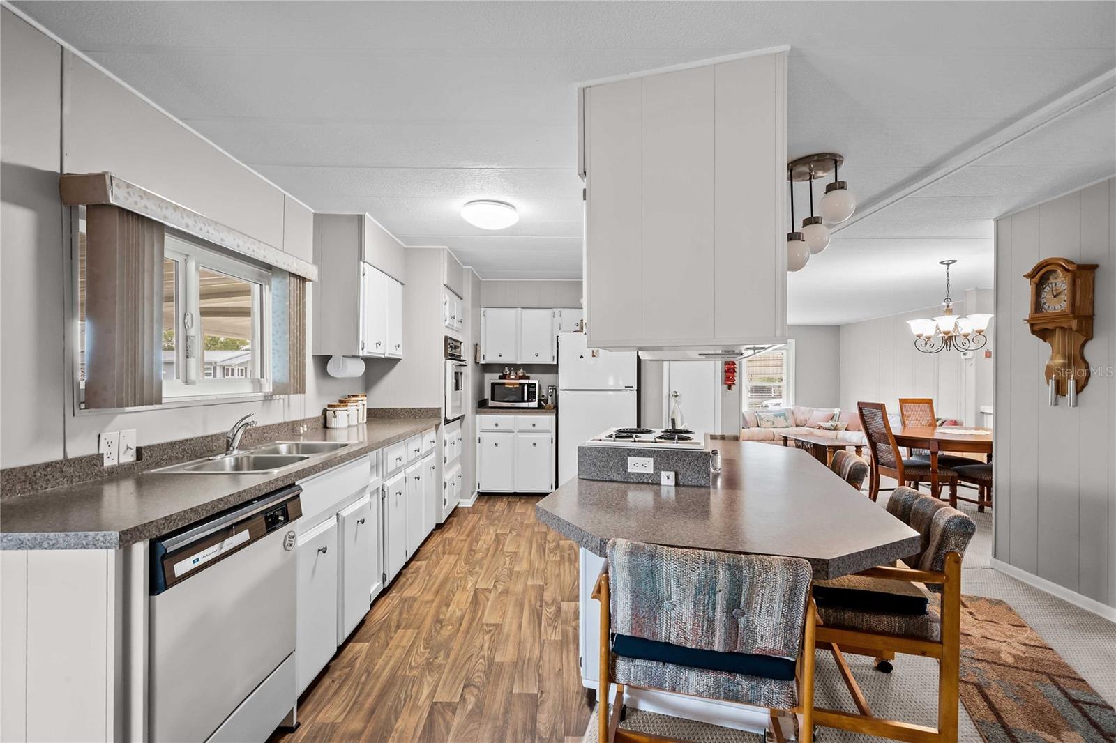 LAKE BETMAR ESTATES - Residential