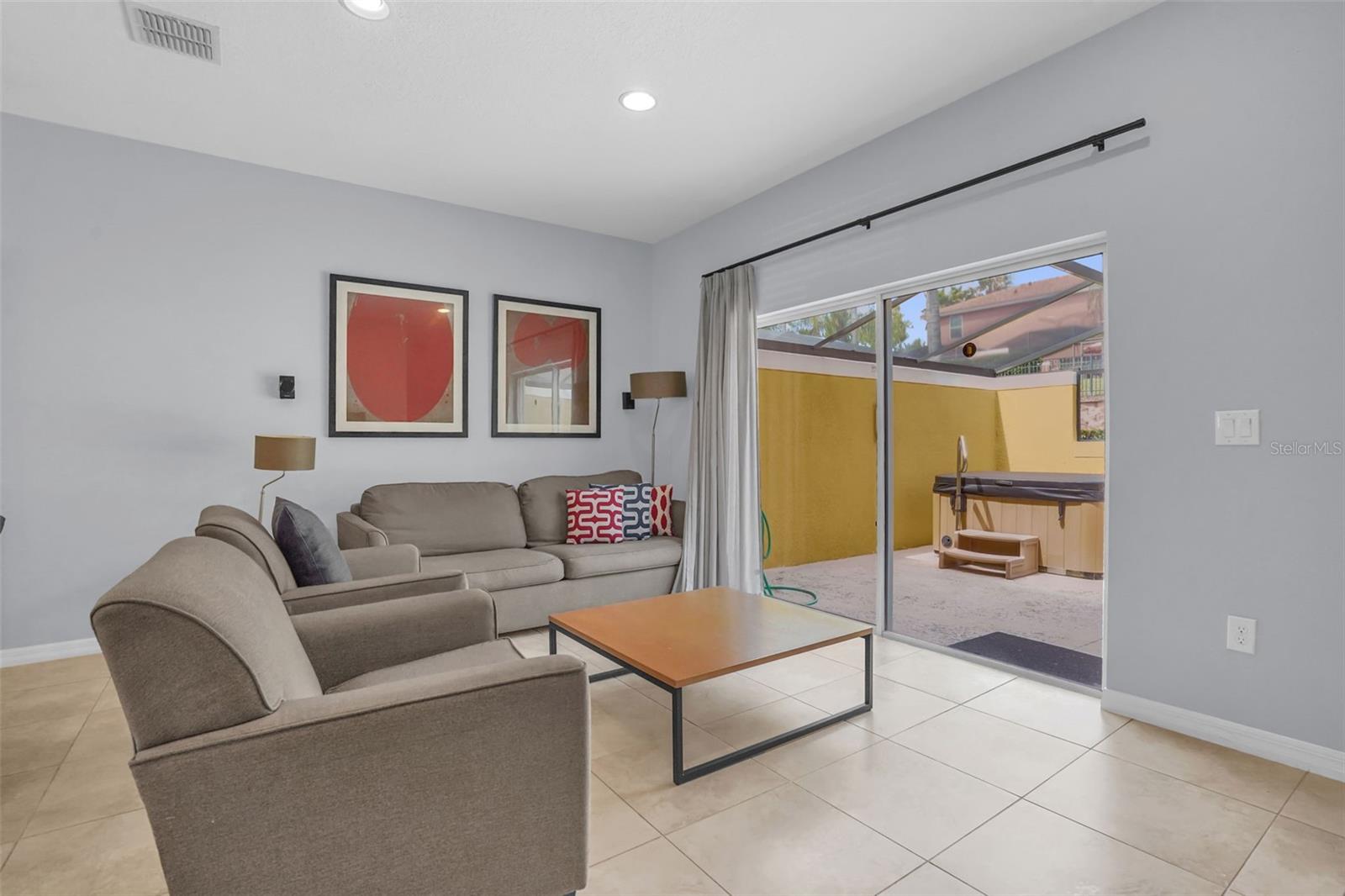 ENCANTADA PH 2 - Residential