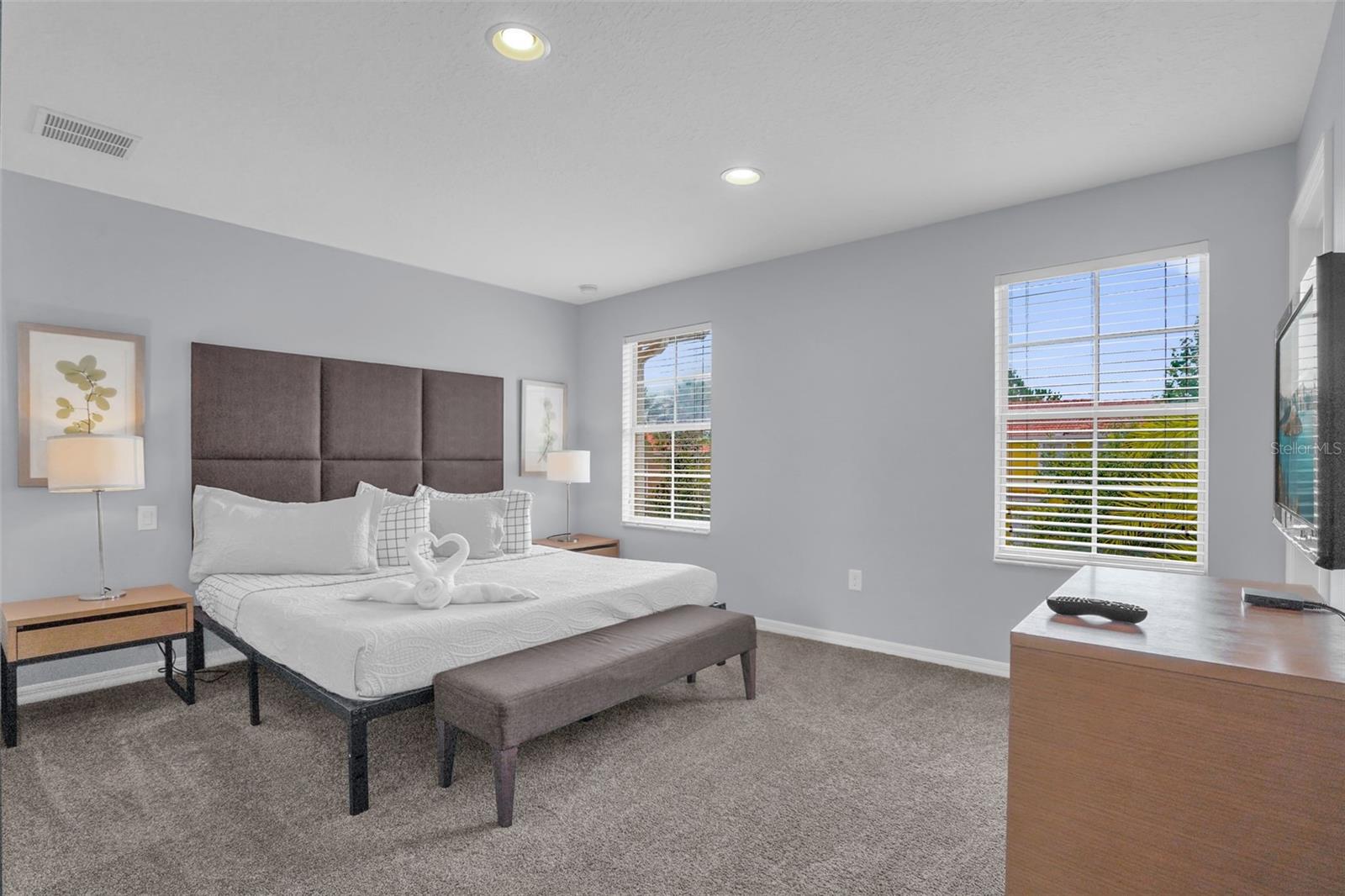 ENCANTADA PH 2 - Residential