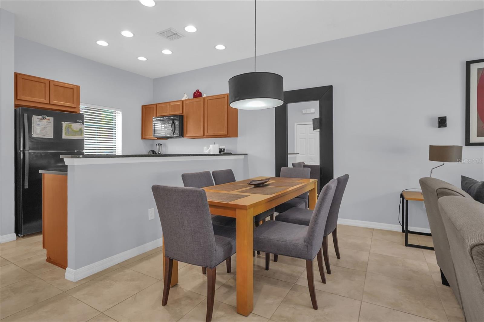 ENCANTADA PH 2 - Residential