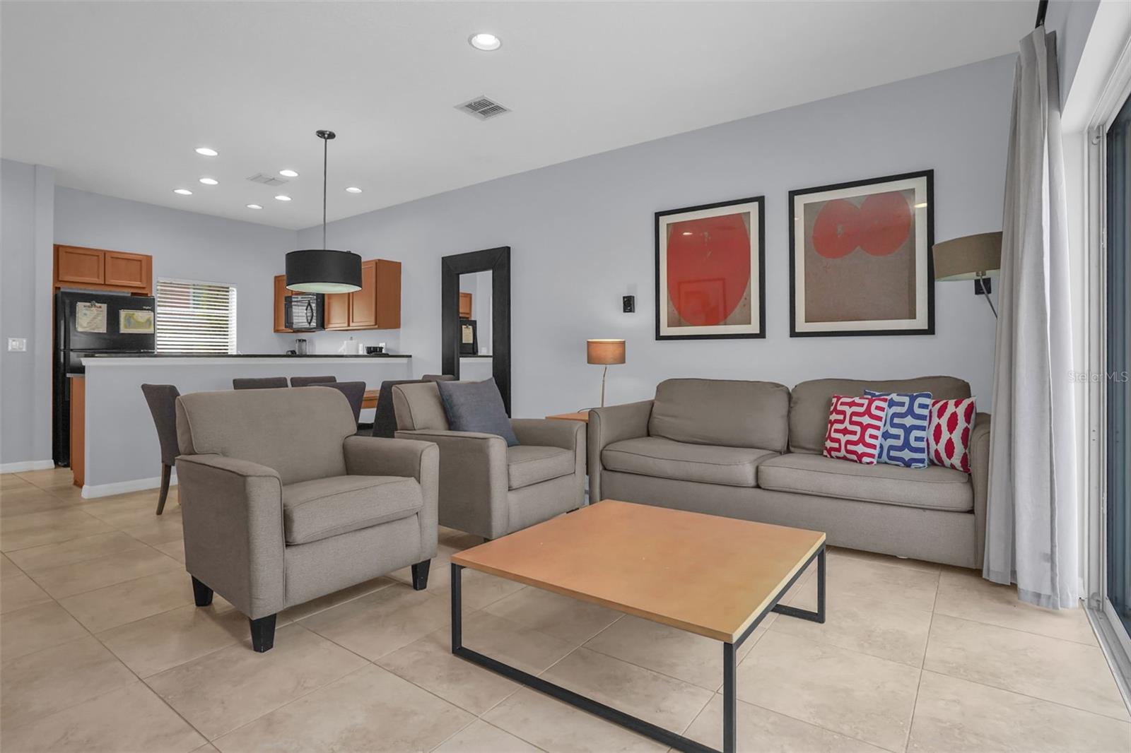 ENCANTADA PH 2 - Residential