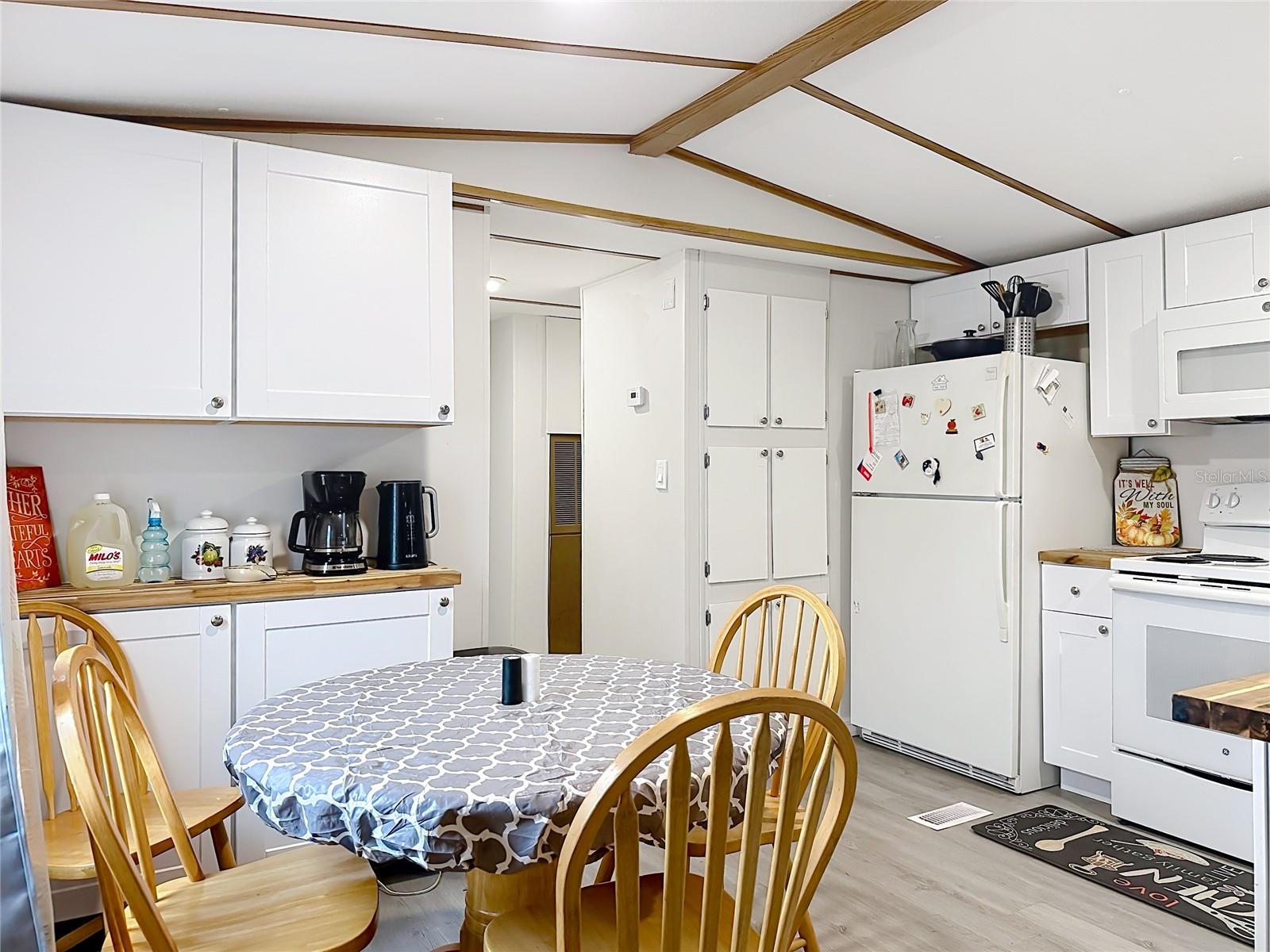 PHASE/MONTGOMERY ACRES - Residential