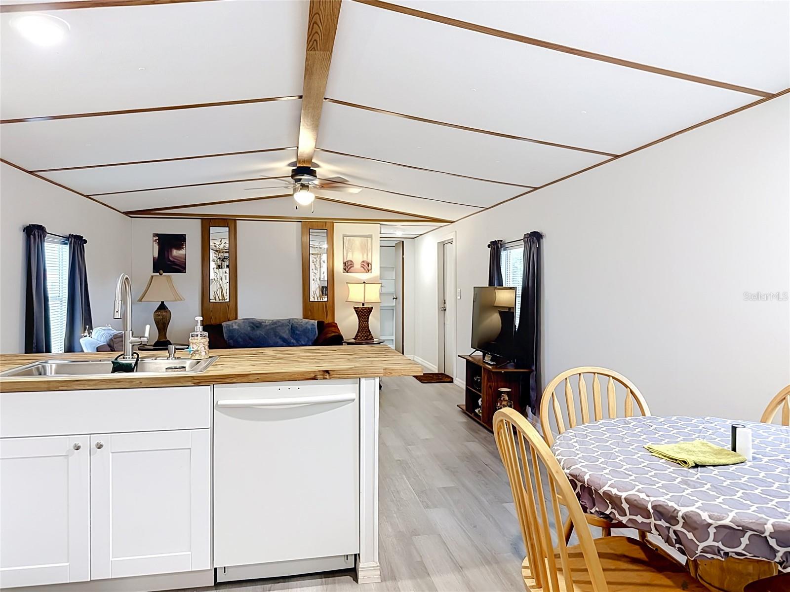 PHASE/MONTGOMERY ACRES - Residential