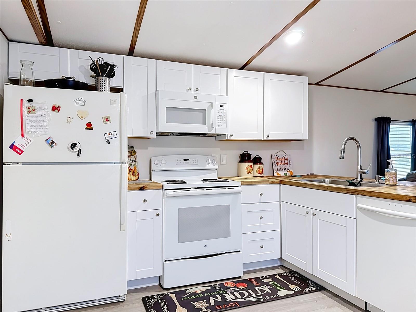 PHASE/MONTGOMERY ACRES - Residential