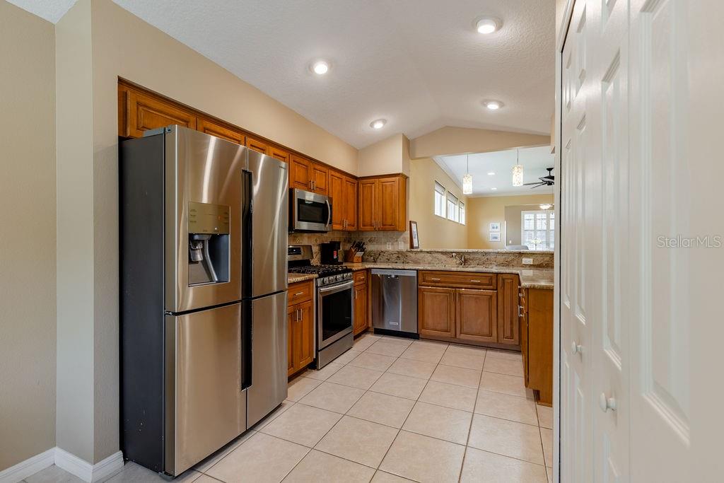 TAVARES ROYAL HARBOR PH 02 LT 179 - Residential