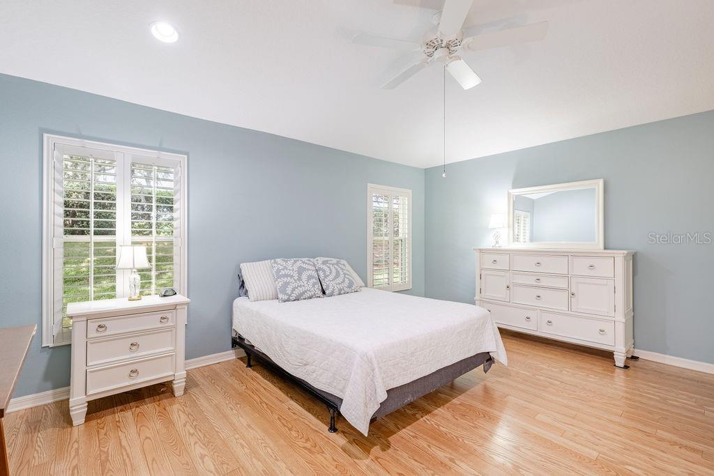 TAVARES ROYAL HARBOR PH 02 LT 179 - Residential