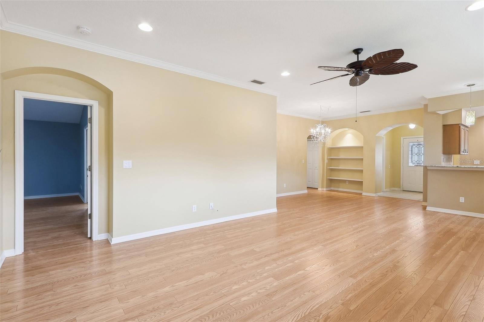 TAVARES ROYAL HARBOR PH 02 LT 179 - Residential