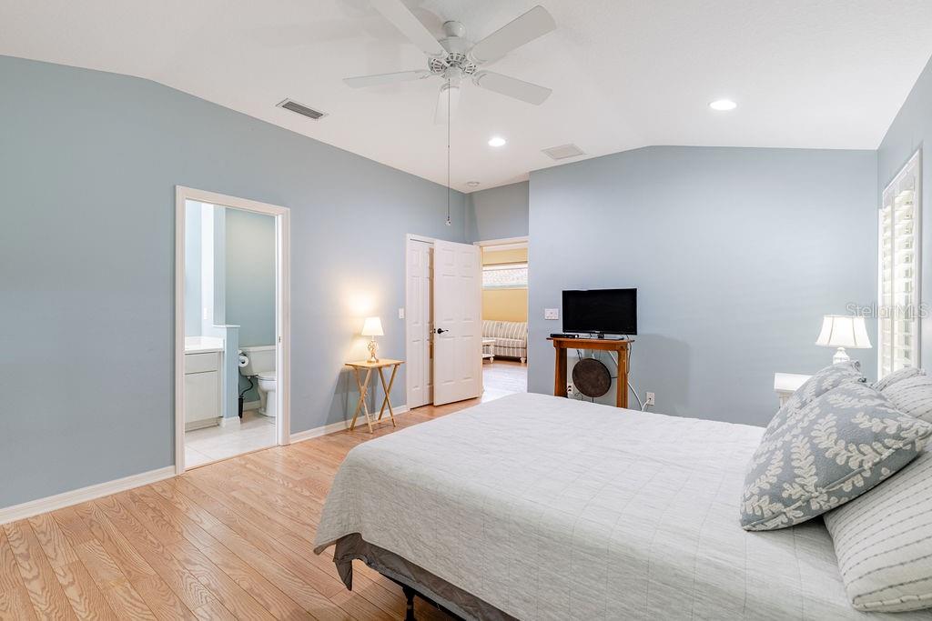 TAVARES ROYAL HARBOR PH 02 LT 179 - Residential