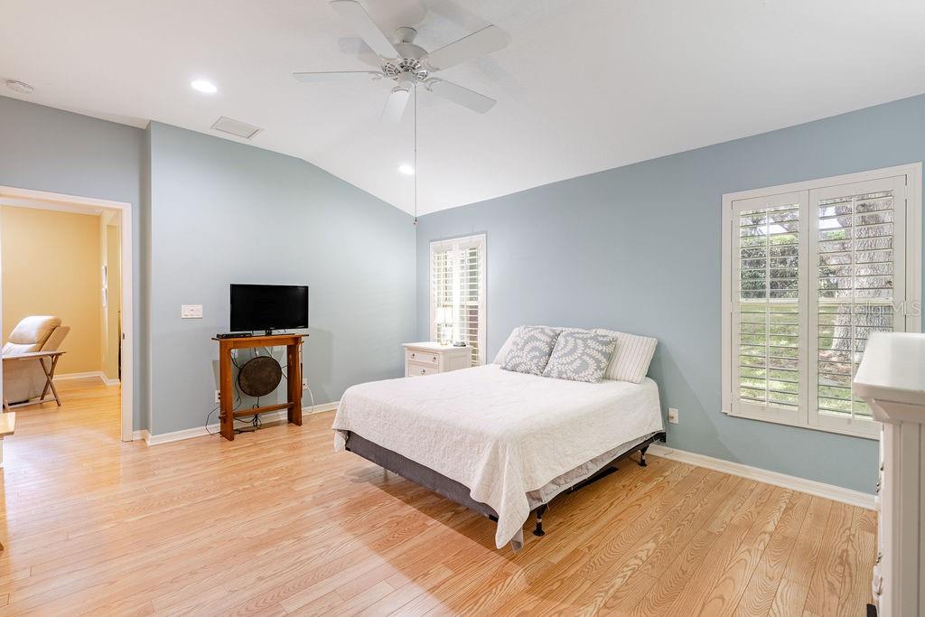 TAVARES ROYAL HARBOR PH 02 LT 179 - Residential