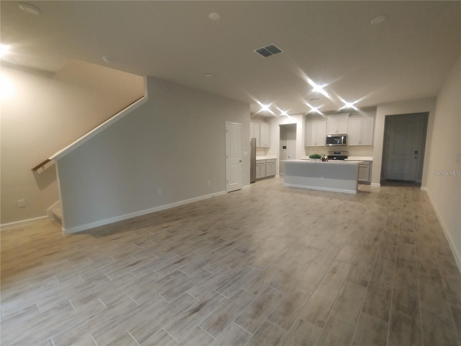VOLANTI - Residential Lease