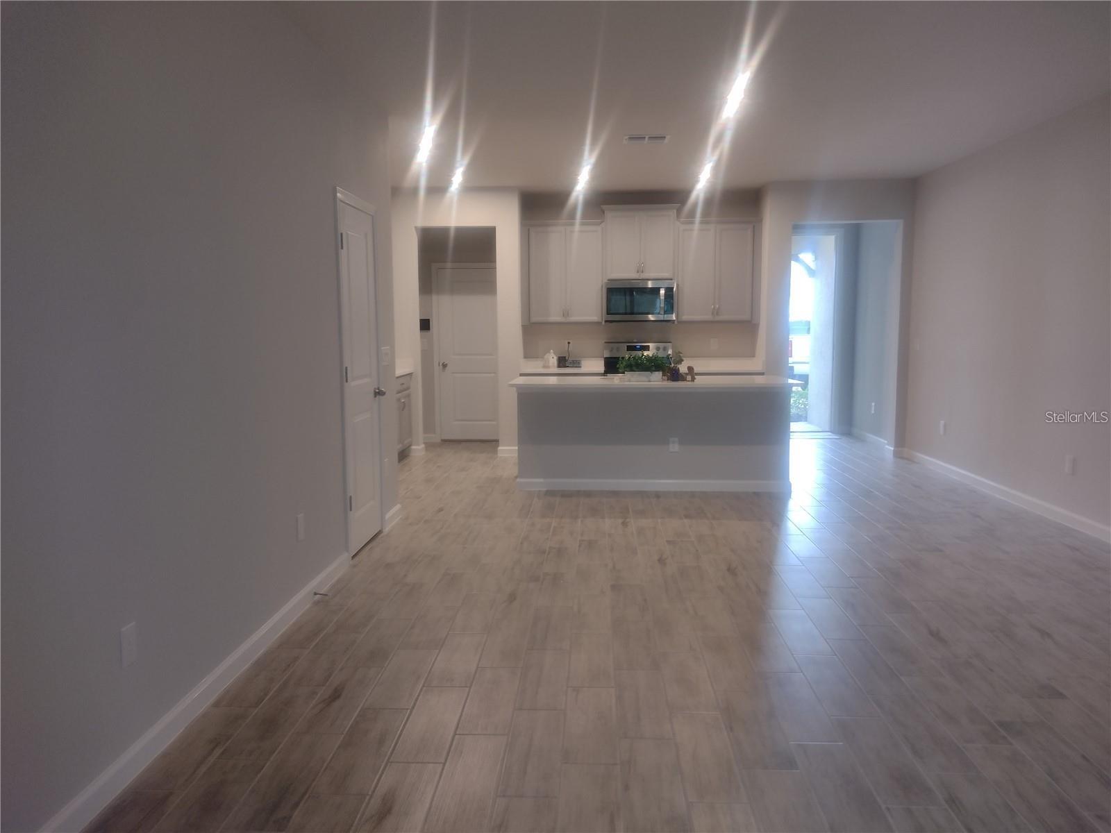 VOLANTI - Residential Lease