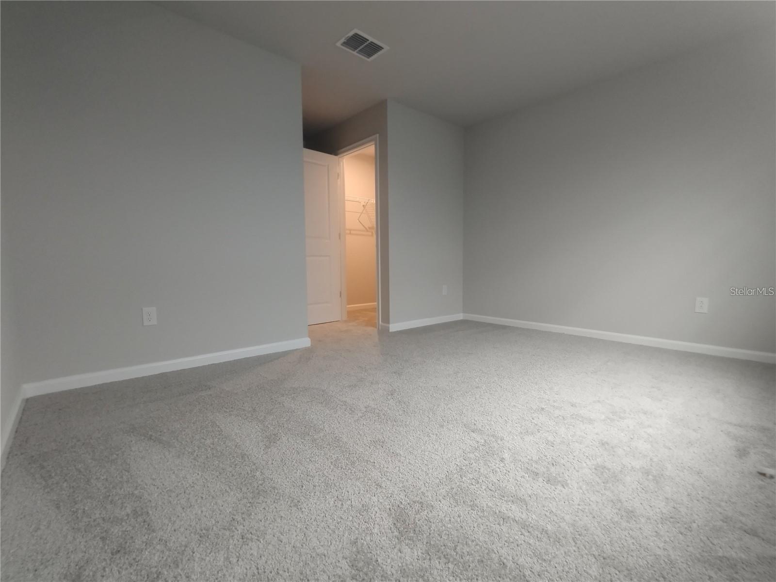 VOLANTI - Residential Lease