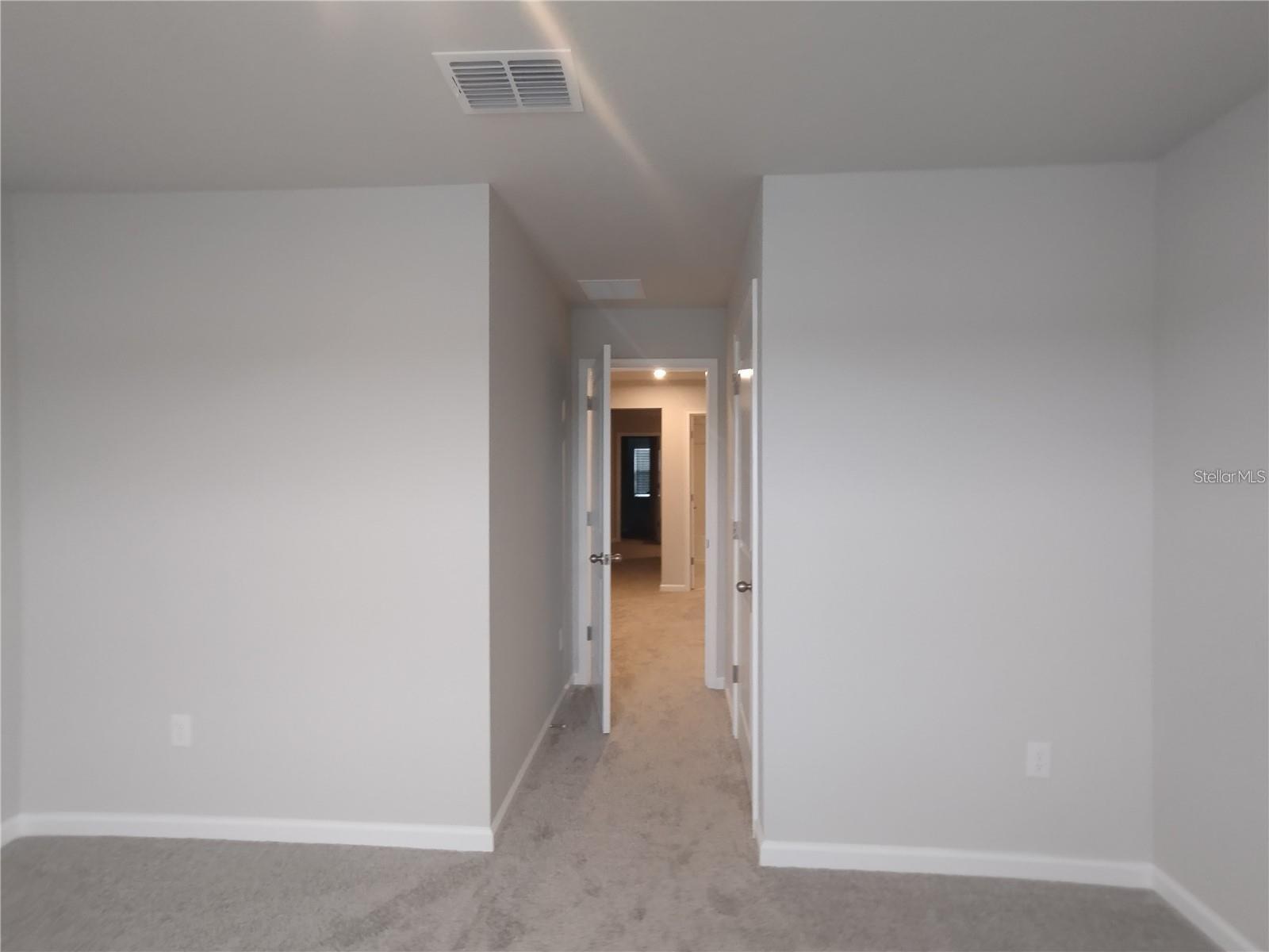 VOLANTI - Residential Lease