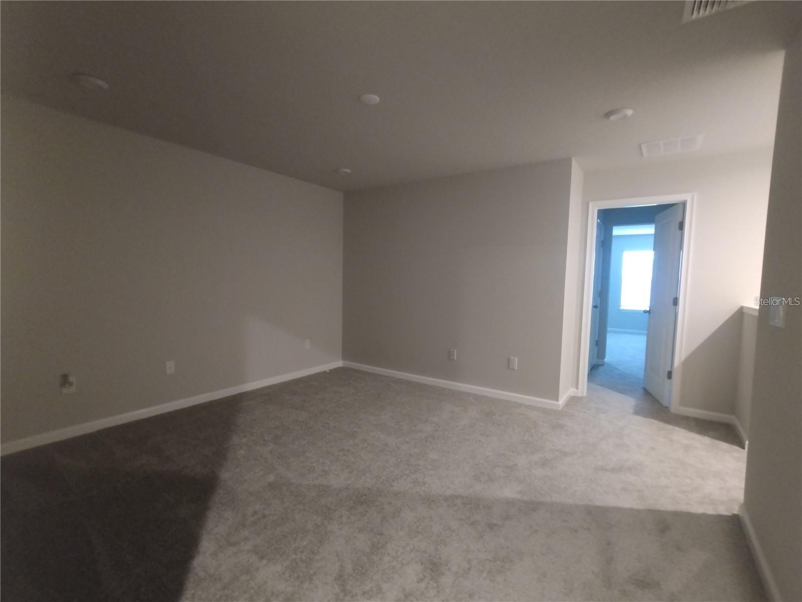 VOLANTI - Residential Lease