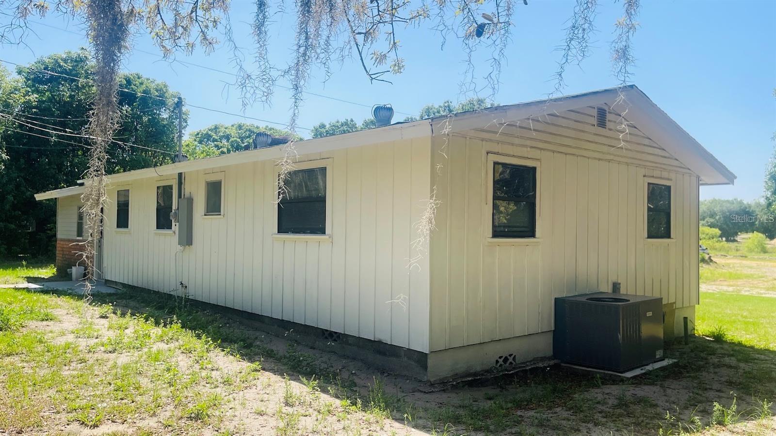 FLA DEV CO SUB - Residential Lease