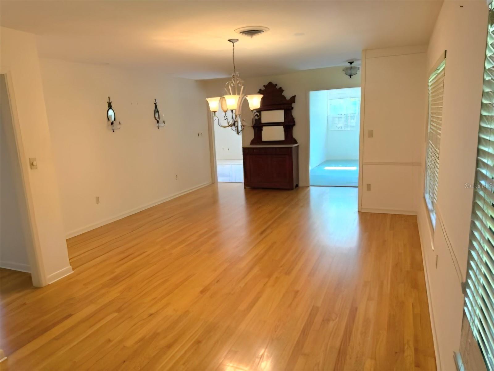 PALM TERRACE - Residential
