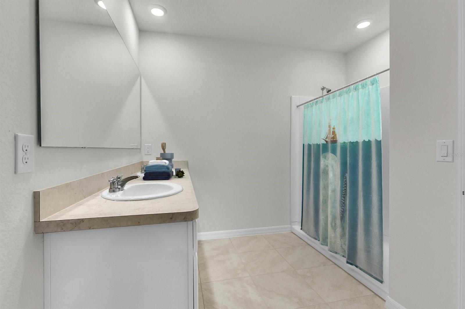 Coastal Woods Un D - Residential