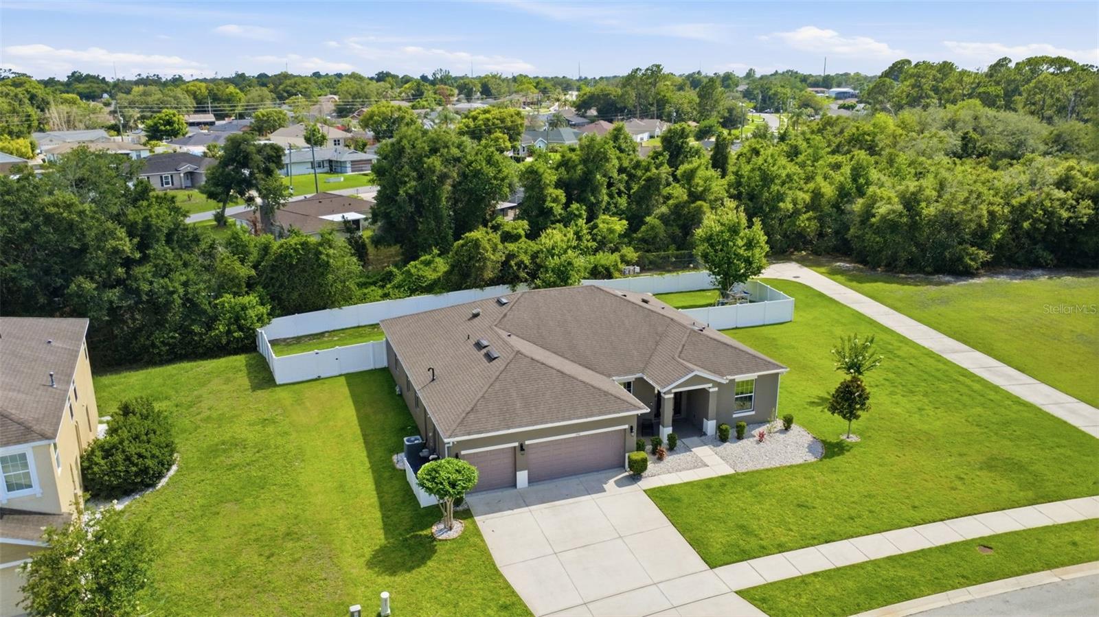 LAKE BATON ESTATES - Residential