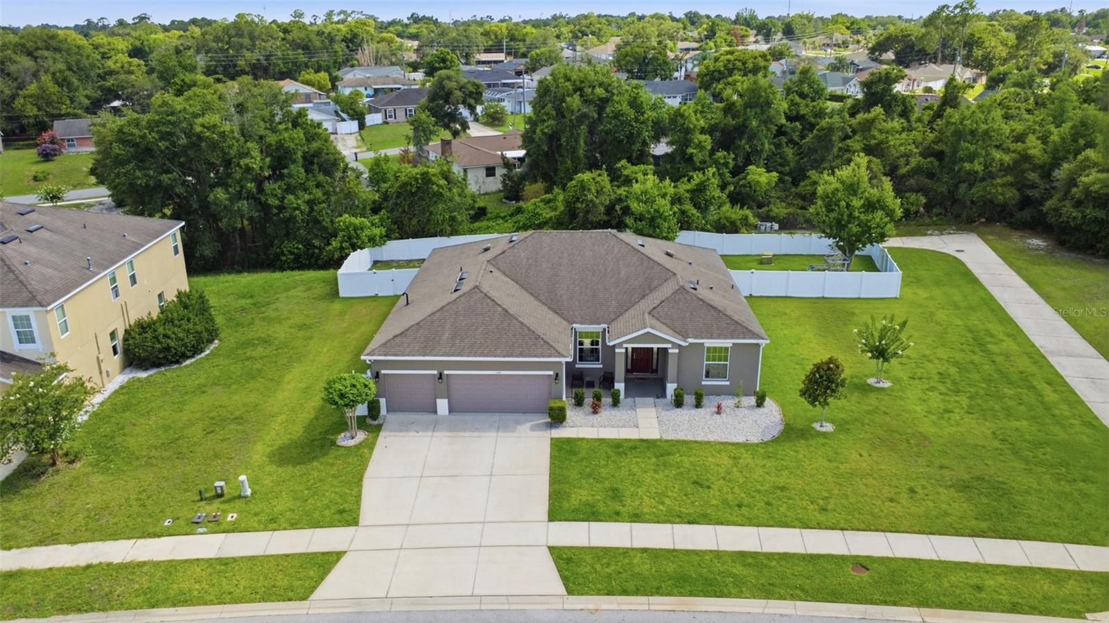 LAKE BATON ESTATES - Residential