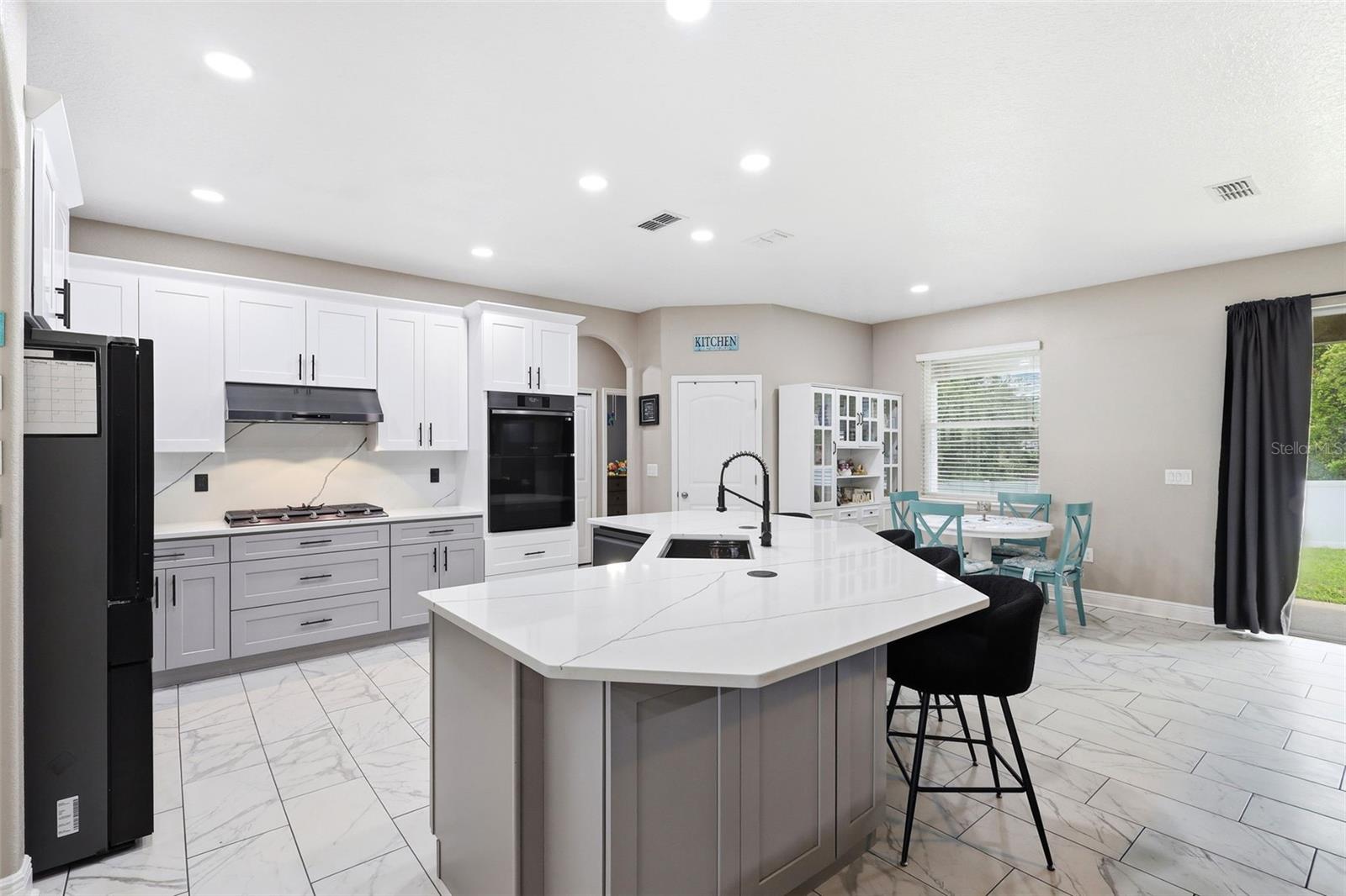 LAKE BATON ESTATES - Residential