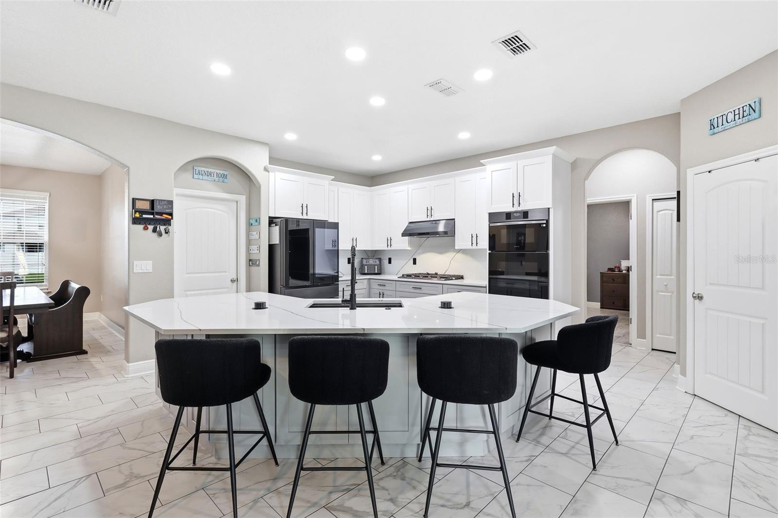 LAKE BATON ESTATES - Residential