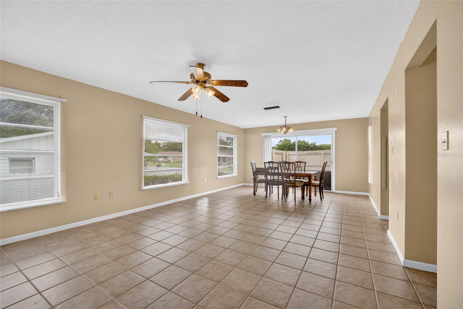 SILVER SPGS SHORES - Residential