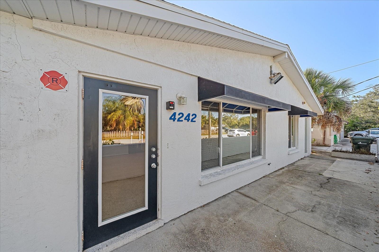 SARASOTA SPGS - Commercial Sale