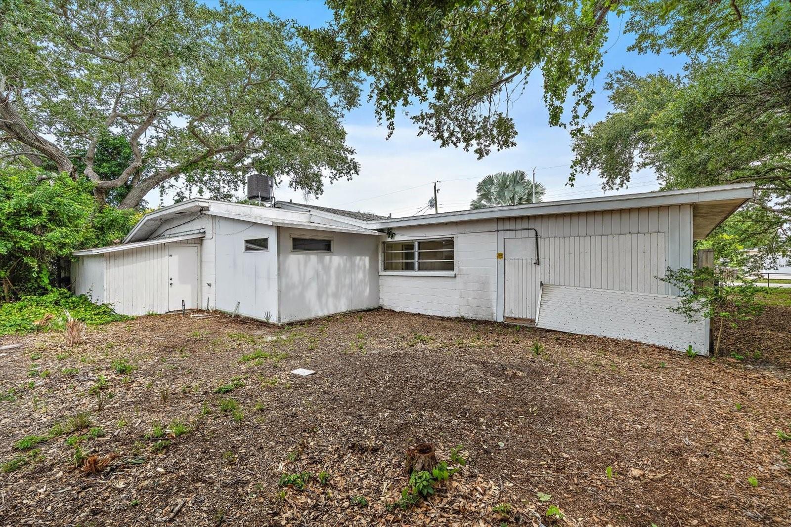 SARASOTA SPGS - Commercial Sale
