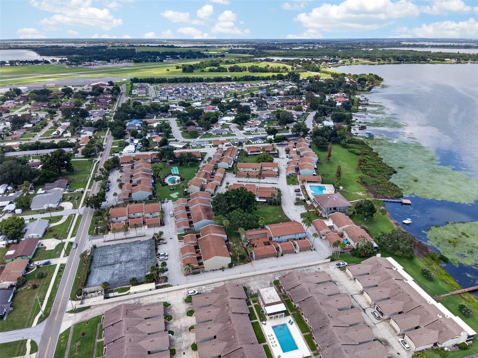 CASA DEL SOL CONDO VILLAGE PH 01 - Residential